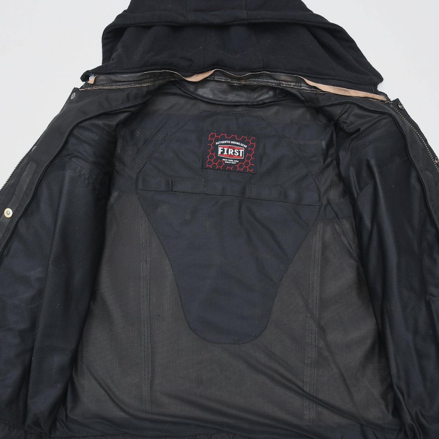 Vendetta Men’s Motorcycle Leather Jacket – Lightweight Summer Riding Style - Lux Ryder