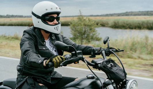 Leather Motorcycle Jackets Guide: Fit, Safety