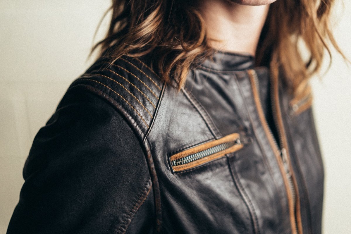 Women’s Leather Motorcycle Jacket with Removable Thermal Liner - Lux Ryder